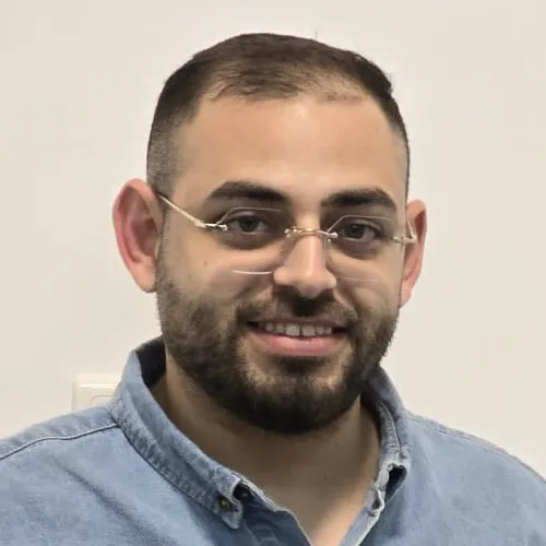 אבי אלבוקעי | מנהל תיקי לקוח